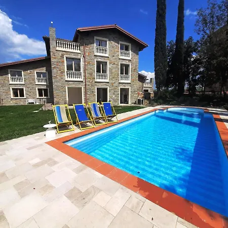 Vila Da Ilaria Piano Terra Di Con Piscina E Parcheggio *