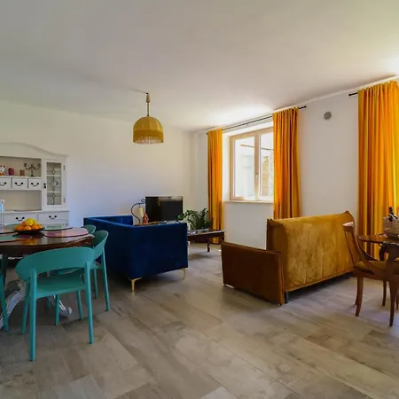 Vila Da Ilaria Piano Terra Di Con Piscina E Parcheggio